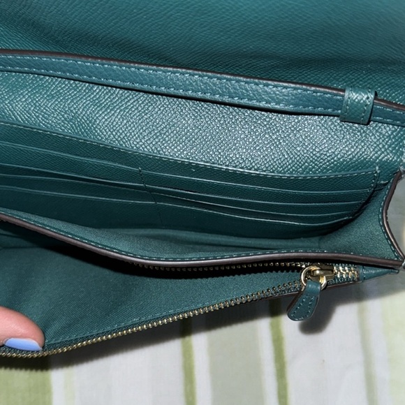 Coach Crossbody - Picture 5 of 6